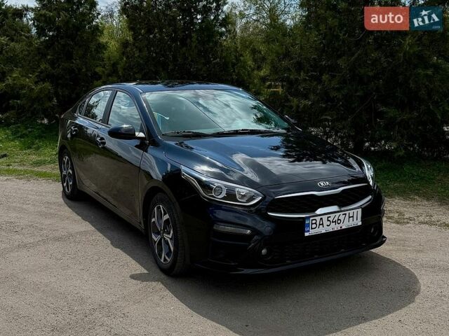 Черный Киа Форте, объемом двигателя 2 л и пробегом 35 тыс. км за 15300 $, фото 1 на Automoto.ua