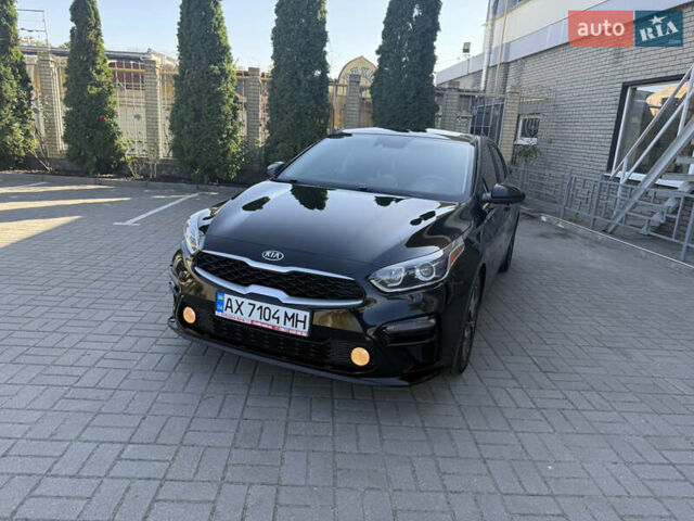 Черный Киа Форте, объемом двигателя 2 л и пробегом 84 тыс. км за 15300 $, фото 1 на Automoto.ua
