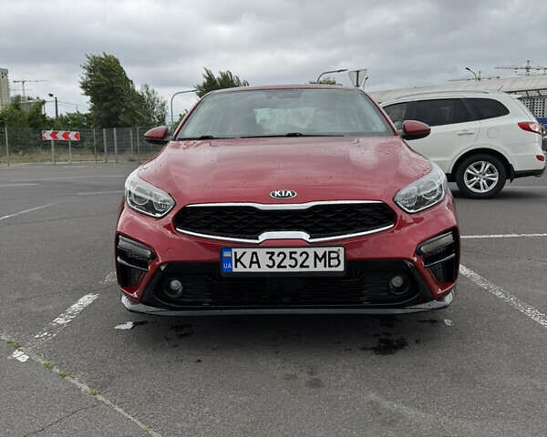 Червоний Кіа Форте, об'ємом двигуна 2 л та пробігом 100 тис. км за 13000 $, фото 1 на Automoto.ua