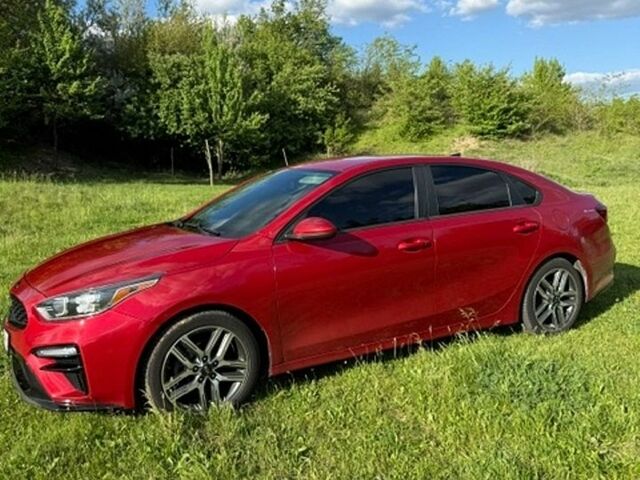 Красный Киа Форте, объемом двигателя 2 л и пробегом 101 тыс. км за 12600 $, фото 1 на Automoto.ua