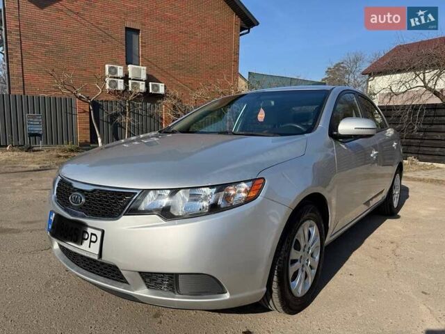 Серый Киа Форте, объемом двигателя 2 л и пробегом 192 тыс. км за 7100 $, фото 1 на Automoto.ua