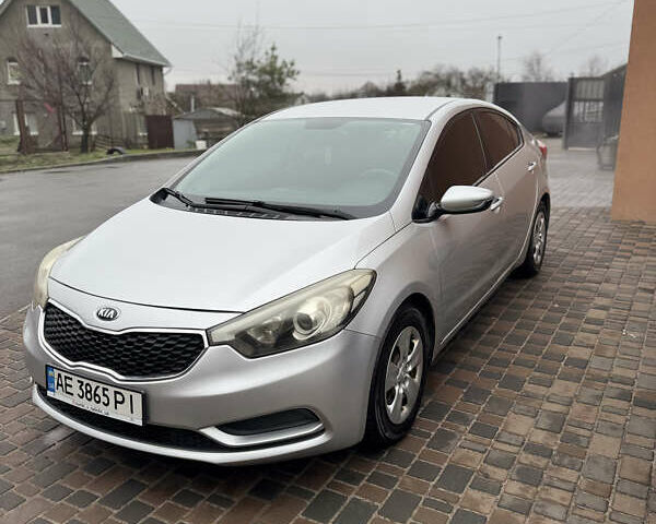 Серый Киа Форте, объемом двигателя 1.8 л и пробегом 302 тыс. км за 7850 $, фото 1 на Automoto.ua