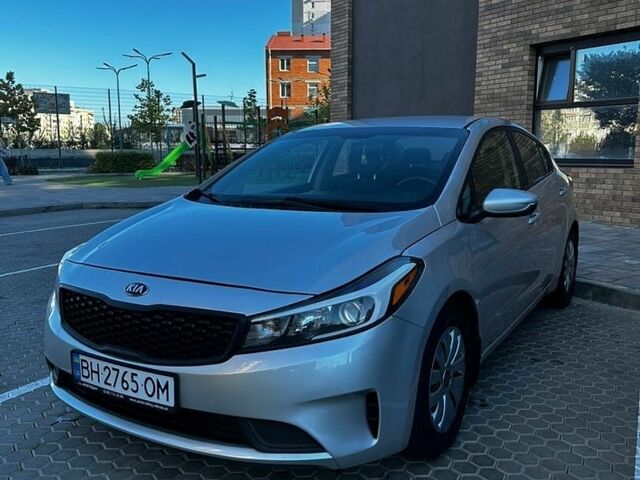 Серый Киа Форте, объемом двигателя 2 л и пробегом 175 тыс. км за 9450 $, фото 1 на Automoto.ua