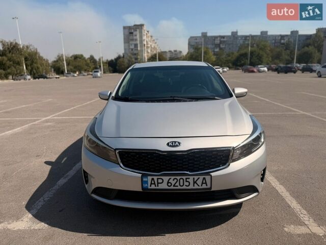 Сірий Кіа Форте, об'ємом двигуна 2 л та пробігом 145 тис. км за 9500 $, фото 1 на Automoto.ua
