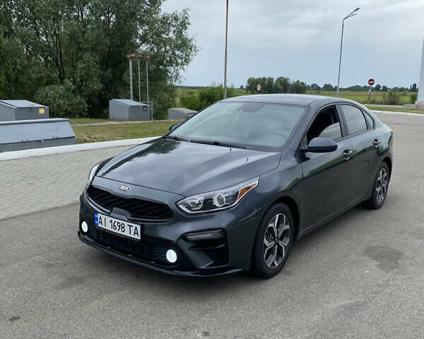 Серый Киа Форте, объемом двигателя 2 л и пробегом 110 тыс. км за 15300 $, фото 1 на Automoto.ua