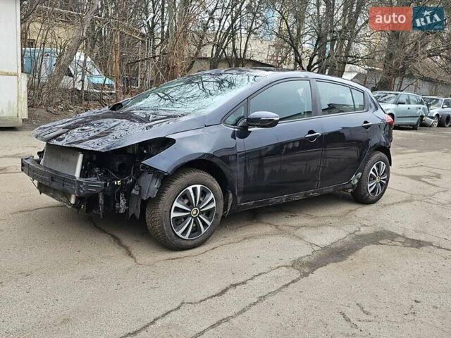 Синий Киа Форте, объемом двигателя 2 л и пробегом 80 тыс. км за 2600 $, фото 1 на Automoto.ua