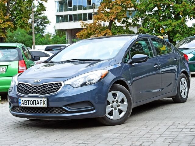 Синий Киа Форте, объемом двигателя 1.8 л и пробегом 160 тыс. км за 10350 $, фото 1 на Automoto.ua