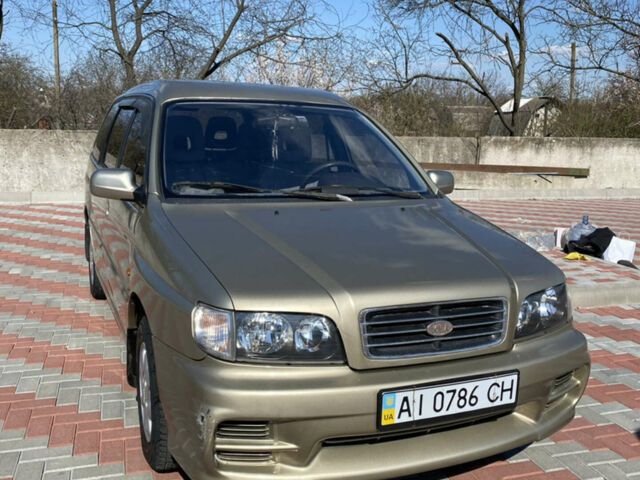 Бежевый Киа Джойс, объемом двигателя 2 л и пробегом 300 тыс. км за 4000 $, фото 1 на Automoto.ua