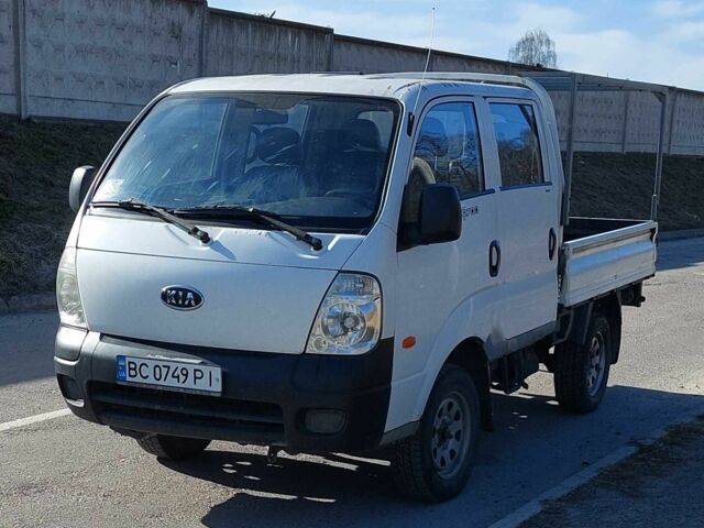 Белый Киа К2700, объемом двигателя 2.5 л и пробегом 154 тыс. км за 7100 $, фото 1 на Automoto.ua