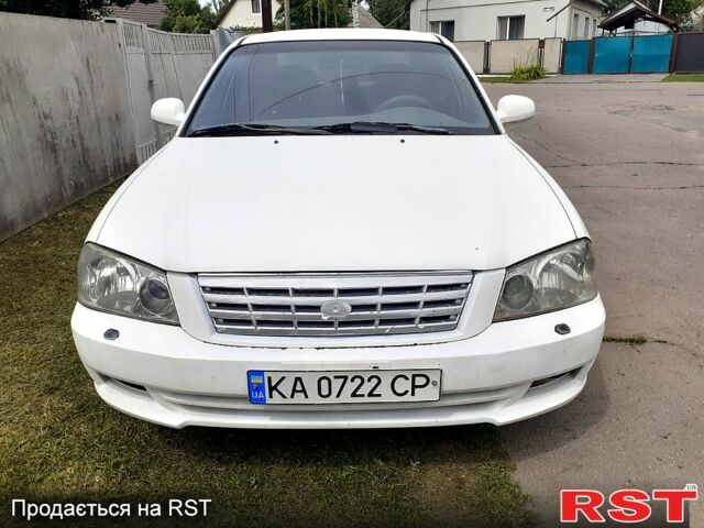 Белый Киа Маджентис, объемом двигателя 2 л и пробегом 275 тыс. км за 2450 $, фото 1 на Automoto.ua