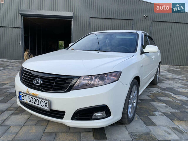 Киа Маджентис 2009 в Николаеве на Automoto.ua Белый Киа Маджентис, объемом двигателя 2 л и пробегом 227 тыс. км за 6500 $, фото 1 на Automoto.ua