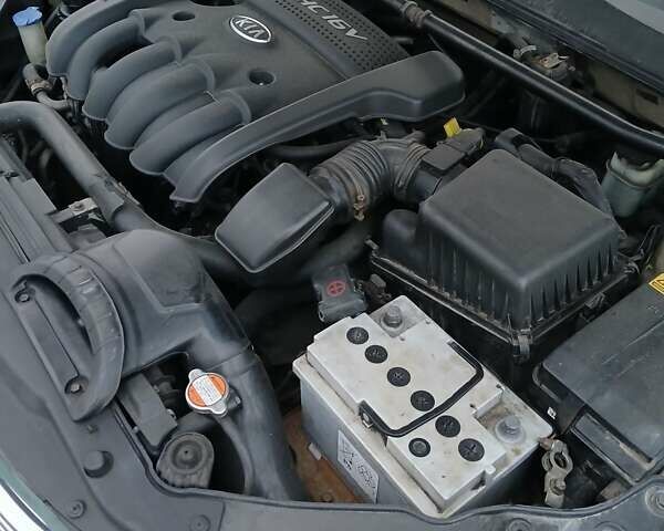 Бежевий Кіа Маджентіс, об'ємом двигуна 2 л та пробігом 280 тис. км за 2700 $, фото 1 на Automoto.ua