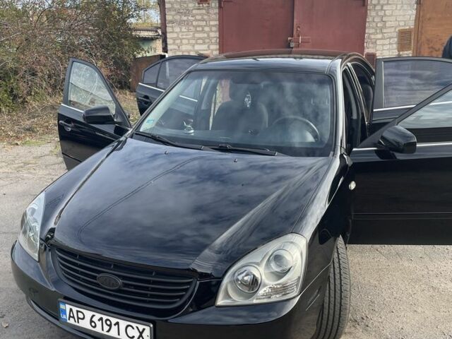 Чорний Кіа Маджентіс, об'ємом двигуна 2 л та пробігом 160 тис. км за 5900 $, фото 1 на Automoto.ua
