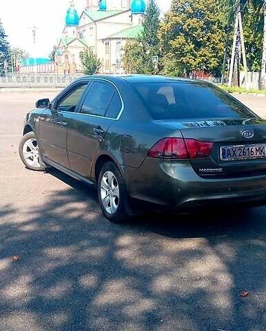 Коричневий Кіа Маджентіс, об'ємом двигуна 2 л та пробігом 204 тис. км за 7000 $, фото 1 на Automoto.ua