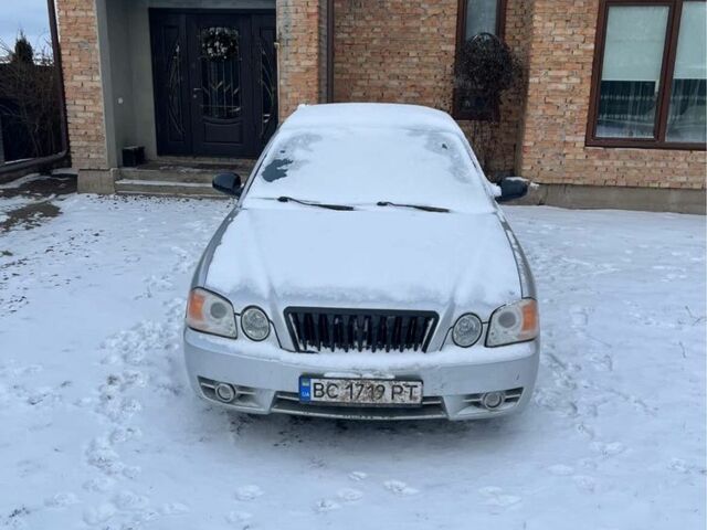 Серый Киа Маджентис, объемом двигателя 2 л и пробегом 300 тыс. км за 1600 $, фото 1 на Automoto.ua