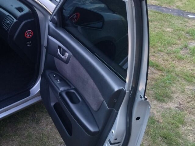 Серый Киа Маджентис, объемом двигателя 2 л и пробегом 200 тыс. км за 4850 $, фото 1 на Automoto.ua