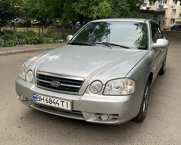 Серый Киа Маджентис, объемом двигателя 2 л и пробегом 200 тыс. км за 3300 $, фото 1 на Automoto.ua