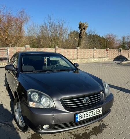 Сірий Кіа Маджентіс, об'ємом двигуна 2 л та пробігом 248 тис. км за 4500 $, фото 1 на Automoto.ua