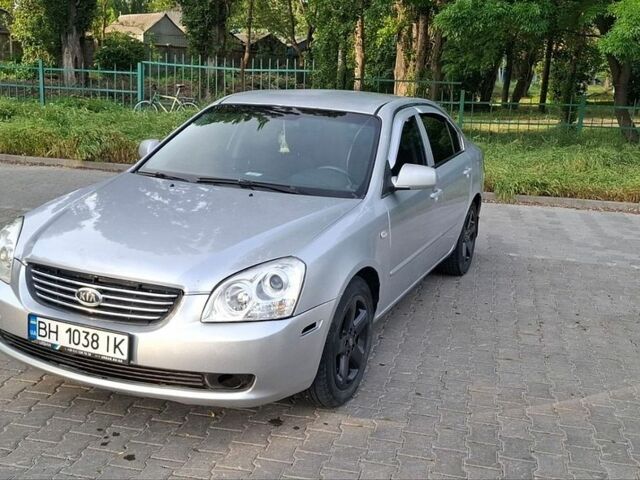 Серый Киа Маджентис, объемом двигателя 2 л и пробегом 286 тыс. км за 3100 $, фото 1 на Automoto.ua