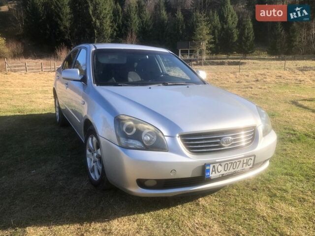 Сірий Кіа Маджентіс, об'ємом двигуна 2 л та пробігом 348 тис. км за 4700 $, фото 1 на Automoto.ua
