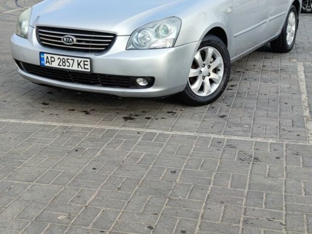 Серый Киа Маджентис, объемом двигателя 2 л и пробегом 280 тыс. км за 5100 $, фото 1 на Automoto.ua