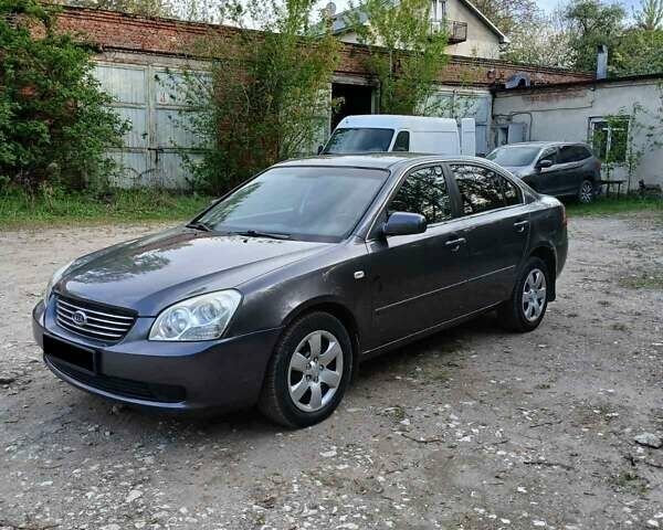 Серый Киа Маджентис, объемом двигателя 2 л и пробегом 266 тыс. км за 5300 $, фото 1 на Automoto.ua