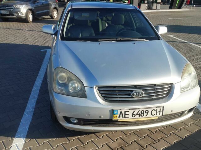 Кіа Маджентіс 2008 у Дніпро (Дніпропетровську) на Automoto.ua Сірий Кіа Маджентіс, об'ємом двигуна 2 л та пробігом 190 тис. км за 5499 $, фото 1 на Automoto.ua