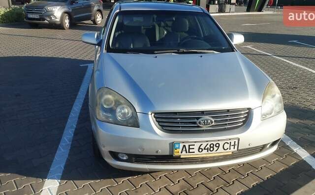 Киа Маджентис 2008 в Днепре (Днепропетровске) на Automoto.ua Серый Киа Маджентис, объемом двигателя 2 л и пробегом 190 тыс. км за 5499 $, фото 1 на Automoto.ua
