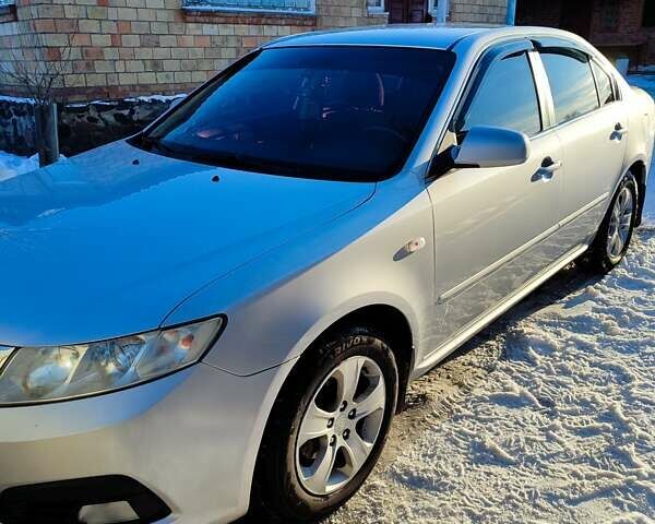 Сірий Кіа Маджентіс, об'ємом двигуна 2 л та пробігом 290 тис. км за 6500 $, фото 1 на Automoto.ua