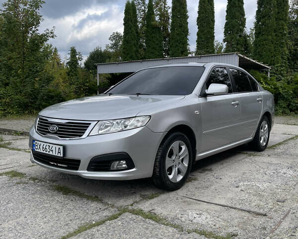 Сірий Кіа Маджентіс, об'ємом двигуна 2 л та пробігом 210 тис. км за 7000 $, фото 1 на Automoto.ua