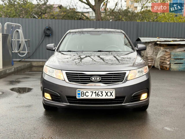 Сірий Кіа Маджентіс, об'ємом двигуна 2 л та пробігом 154 тис. км за 7500 $, фото 1 на Automoto.ua