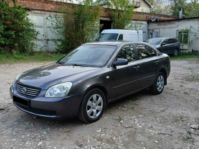 Сірий Кіа Маджентіс, об'ємом двигуна 2 л та пробігом 266 тис. км за 5300 $, фото 1 на Automoto.ua