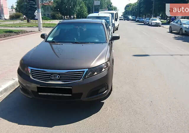 Серый Киа Маджентис, объемом двигателя 2 л и пробегом 240 тыс. км за 7000 $, фото 1 на Automoto.ua