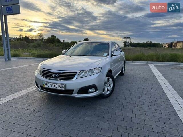 Сірий Кіа Маджентіс, об'ємом двигуна 2 л та пробігом 269 тис. км за 6300 $, фото 1 на Automoto.ua
