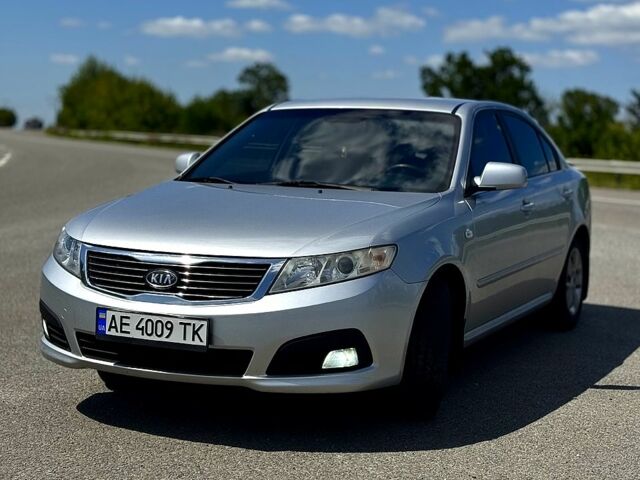 Сірий Кіа Маджентіс, об'ємом двигуна 2 л та пробігом 208 тис. км за 7200 $, фото 1 на Automoto.ua