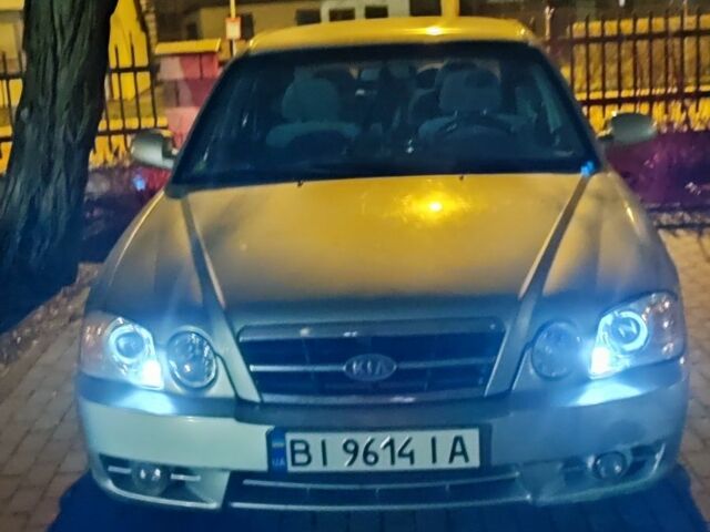 Сірий Кіа Маджентіс, об'ємом двигуна 2 л та пробігом 190 тис. км за 3650 $, фото 1 на Automoto.ua