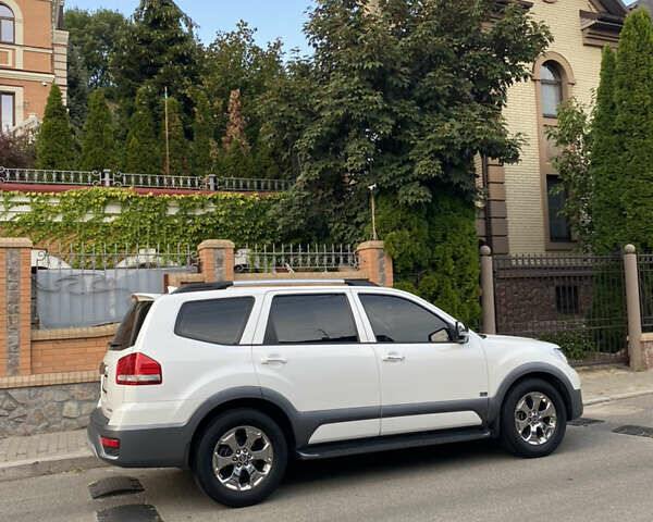 Білий Кіа Мохаве, об'ємом двигуна 3 л та пробігом 83 тис. км за 27500 $, фото 1 на Automoto.ua