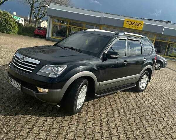 Чорний Кіа Мохаве, об'ємом двигуна 3 л та пробігом 250 тис. км за 13500 $, фото 1 на Automoto.ua