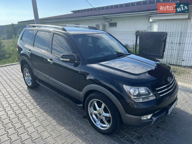 Чорний Кіа Мохаве, об'ємом двигуна 3 л та пробігом 309 тис. км за 13500 $, фото 1 на Automoto.ua