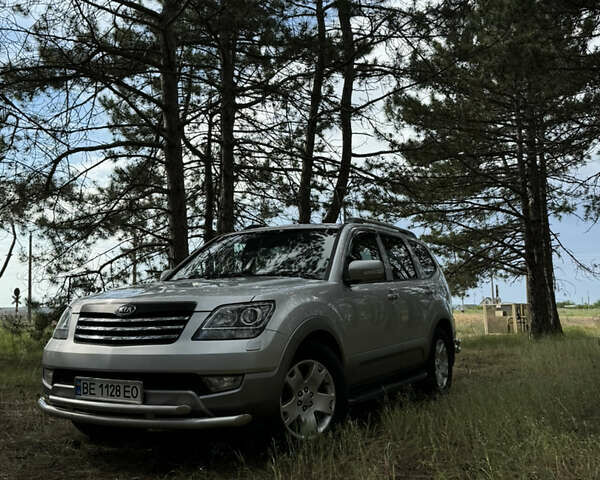 Серый Киа Мохаве, объемом двигателя 2.96 л и пробегом 229 тыс. км за 16300 $, фото 1 на Automoto.ua