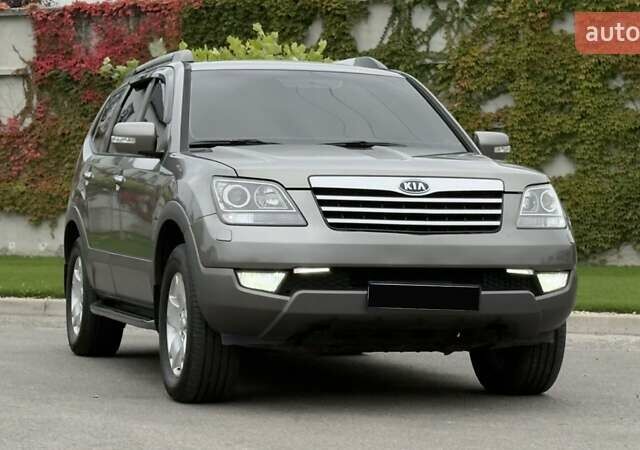 Кіа Мохаве 2012 у Дніпро (Дніпропетровську) на Automoto.ua Сірий Кіа Мохаве, об'ємом двигуна 3 л та пробігом 183 тис. км за 14000 $, фото 1 на Automoto.ua