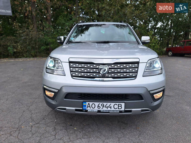 Серый Киа Мохаве, объемом двигателя 3 л и пробегом 149 тыс. км за 21500 $, фото 1 на Automoto.ua