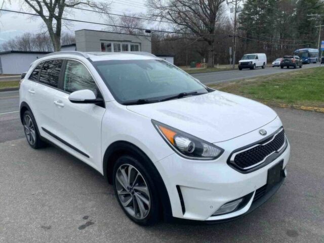 Білий Кіа Niro, об'ємом двигуна 1.6 л та пробігом 40 тис. км за 7800 $, фото 1 на Automoto.ua