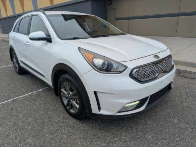 Белый Киа Niro, объемом двигателя 1.6 л и пробегом 66 тыс. км за 9000 $, фото 1 на Automoto.ua
