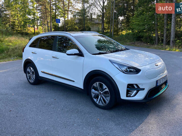 Білий Кіа Niro, об'ємом двигуна 0 л та пробігом 164 тис. км за 13500 $, фото 1 на Automoto.ua