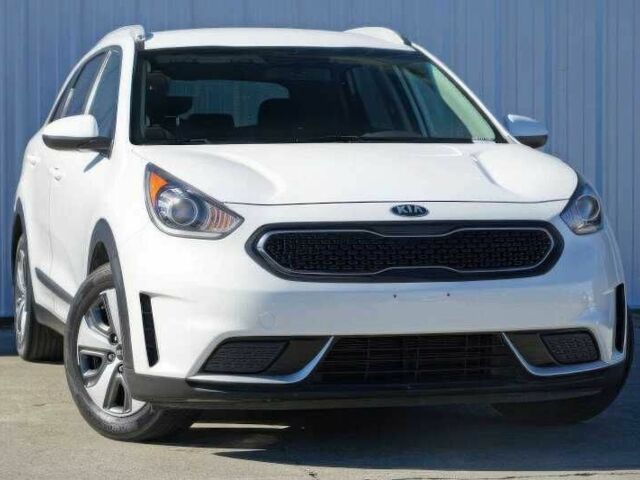 Белый Киа Niro, объемом двигателя 1.6 л и пробегом 50 тыс. км за 9000 $, фото 1 на Automoto.ua