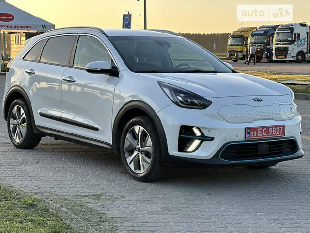 Білий Кіа Niro, об'ємом двигуна 0 л та пробігом 145 тис. км за 18800 $, фото 1 на Automoto.ua