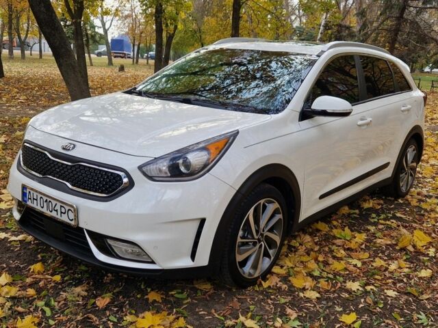 Белый Киа Niro, объемом двигателя 1.6 л и пробегом 125 тыс. км за 17300 $, фото 1 на Automoto.ua