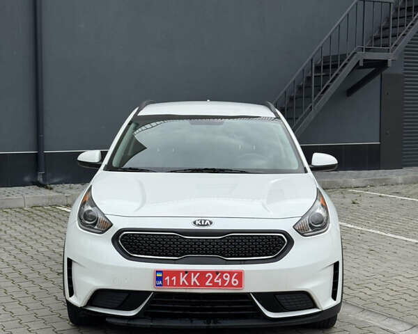 Киа Niro 2019 в Хмельницком на Automoto.ua Белый Киа Niro, объемом двигателя 1.6 л и пробегом 320 тыс. км за 12400 $, фото 1 на Automoto.ua