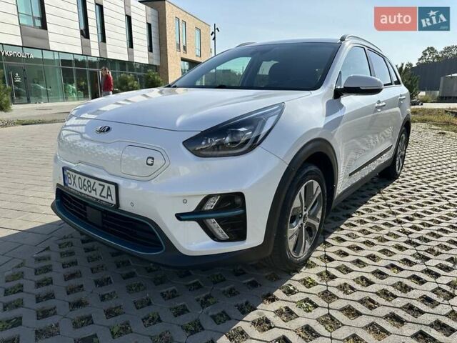 Білий Кіа Niro, об'ємом двигуна 0 л та пробігом 157 тис. км за 16900 $, фото 1 на Automoto.ua